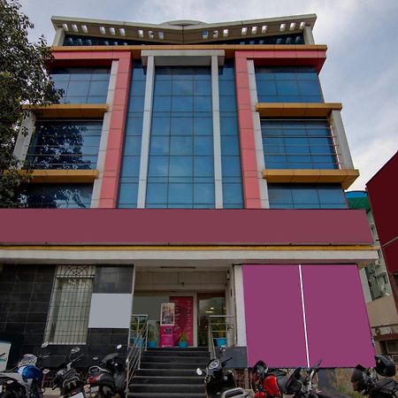 Hotel O K S N Residency Pedda Waltair Exterior foto