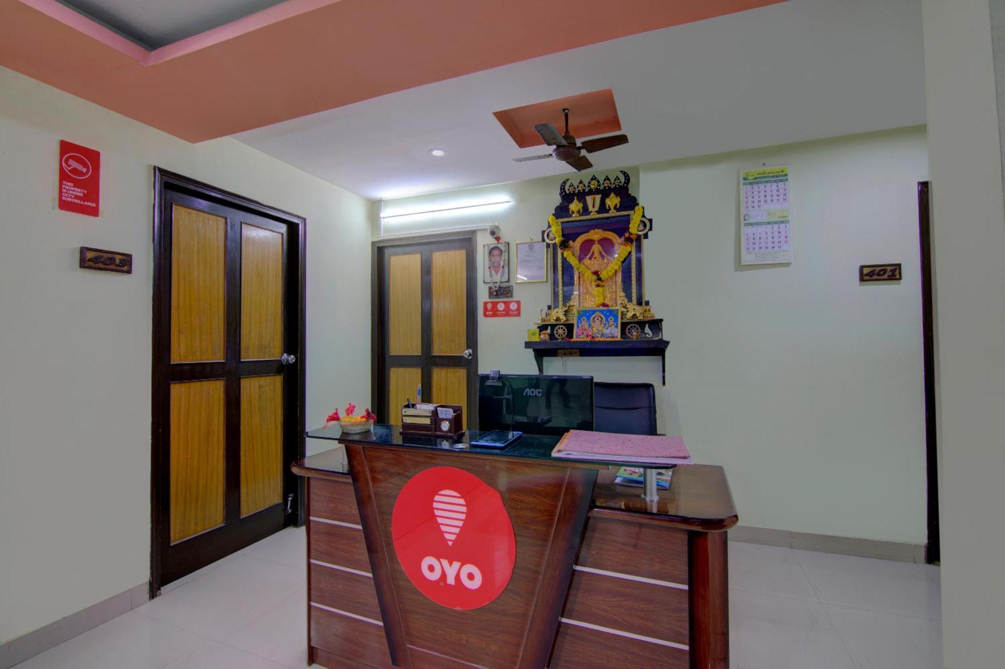 Hotel O K S N Residency Pedda Waltair Exterior foto