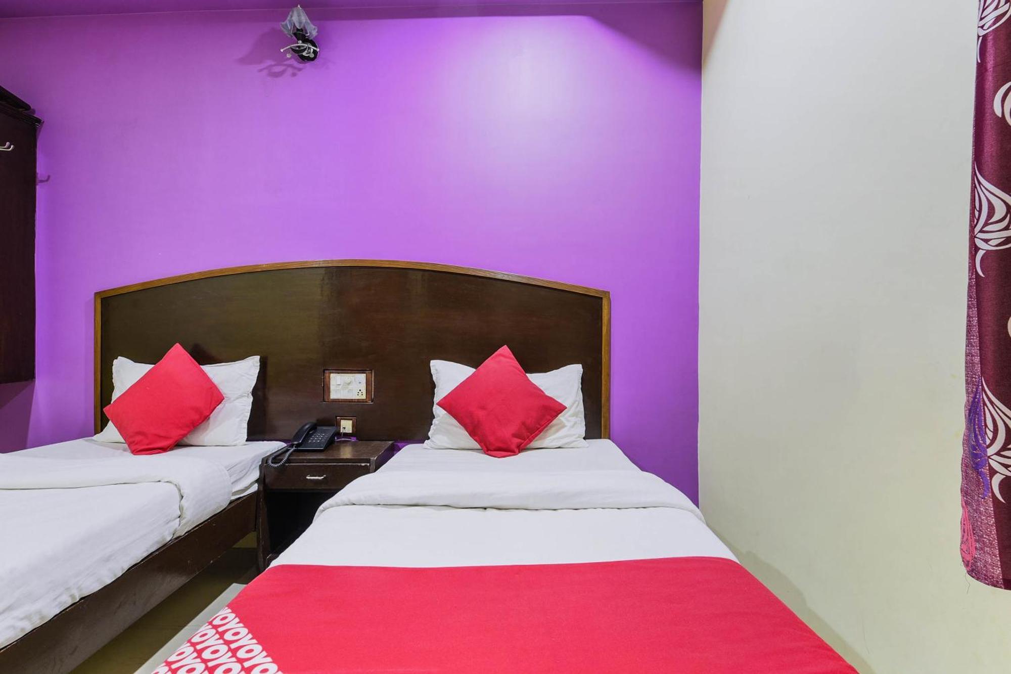 Hotel O K S N Residency Pedda Waltair Exterior foto
